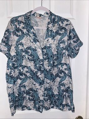 🚨 Priced for quick sale 🚨Cabernet Teal and White Pajama Top Preloved 💙